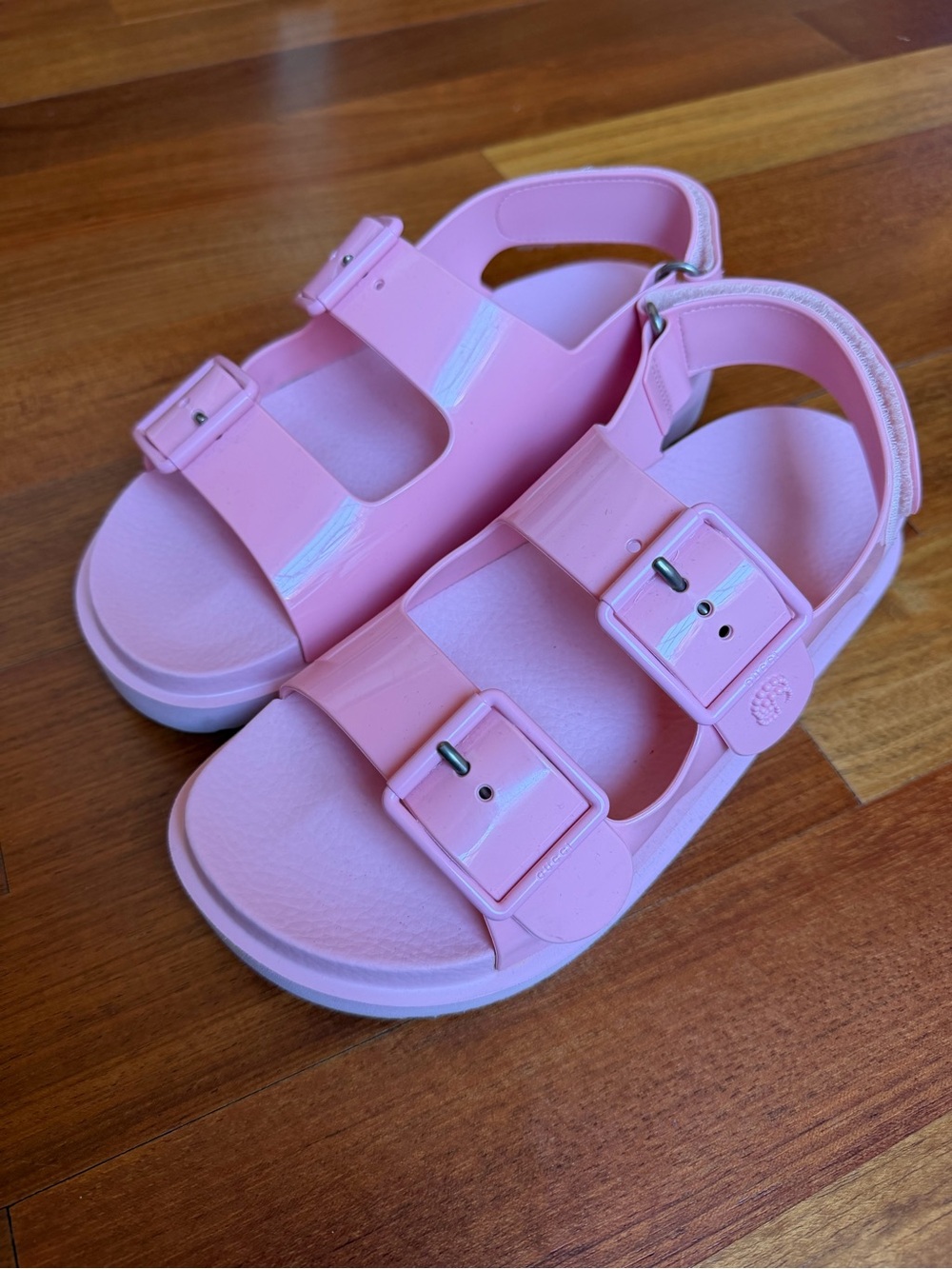 Gucci Isla buckle Pink Sandals 7 37